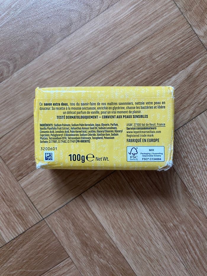 Savon Le Petit Marseillais vanille extra doux 100g (NEUF) - photo numéro 2