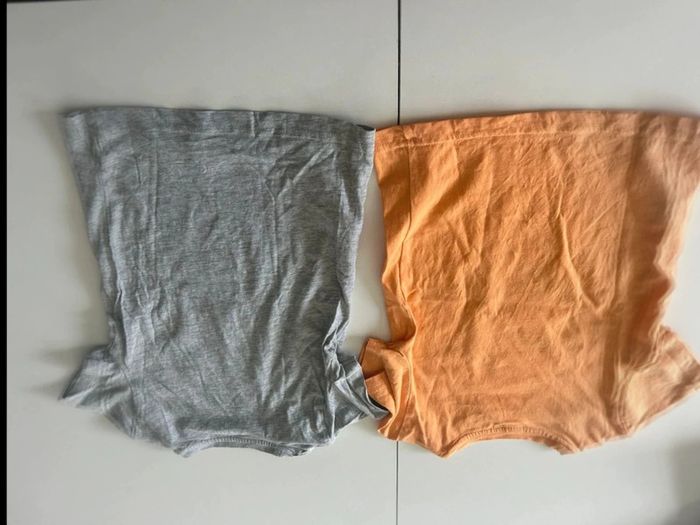 Deux tes shirts taille 3-4 ans - photo numéro 3