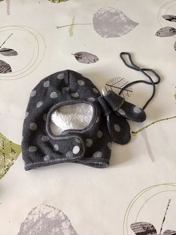 Ensemble bonnet et moufles molletonné taille 3 mois Obaibi gris argenté blanc