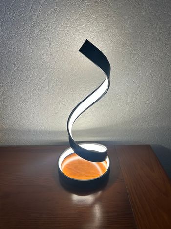 Lampe décorative Flame LED design ruban noir conforama