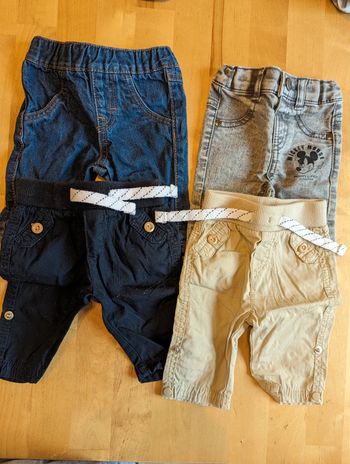 Lot pantalons bébé