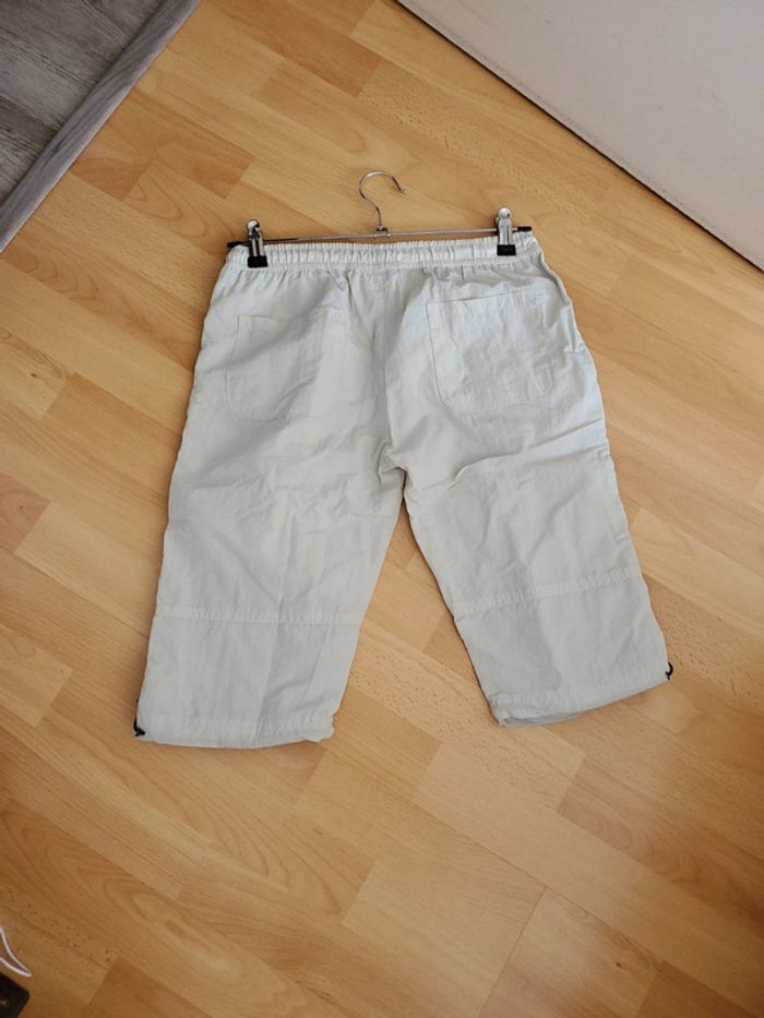 Short crème 140cm 10 ans jamais porter neuf - photo numéro 4