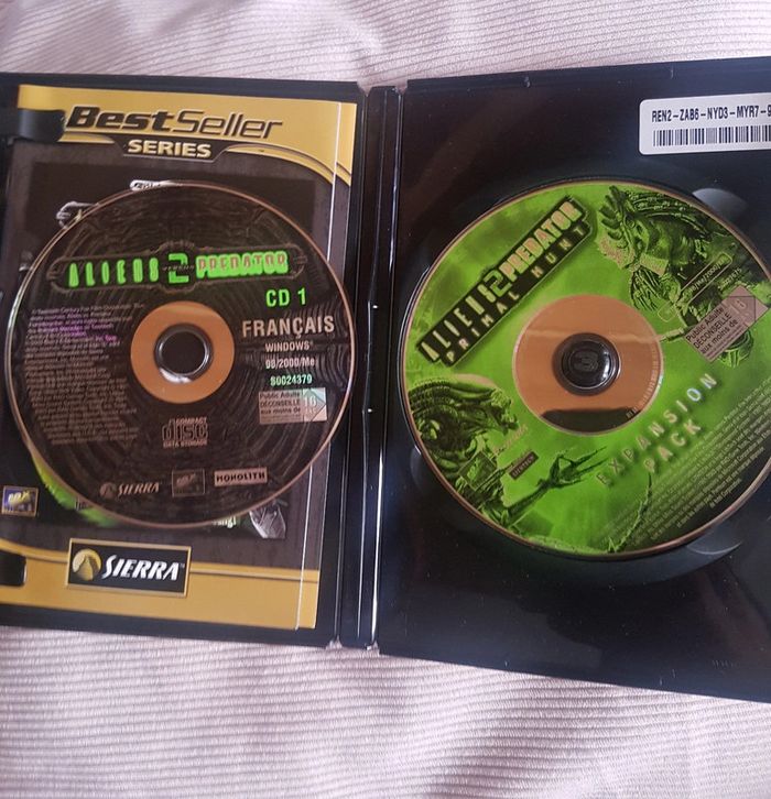 Aliens versus predator 2 gold edition sierra pc game - photo numéro 3