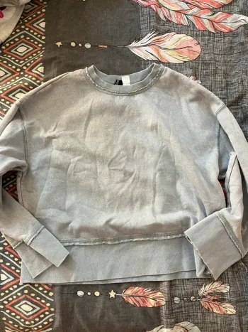 Pull bleu, H&M