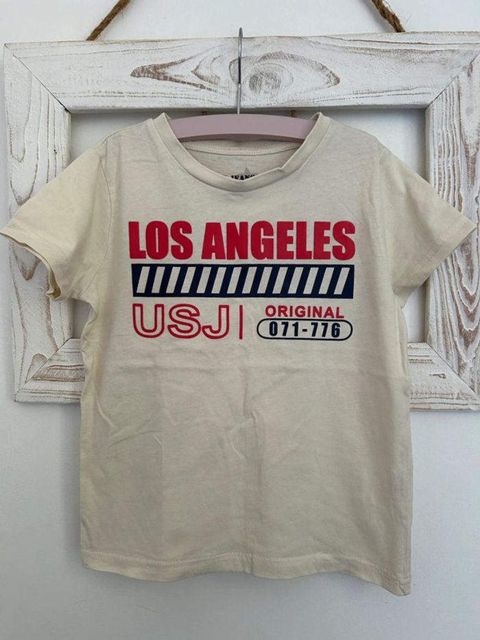T-shirt neuf garçon taille 5 ans