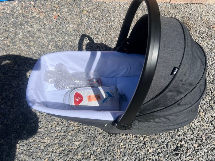 Poussette Chicco Tri Best Friend Pro Comfort I-Size + base isofix - photo numéro 4