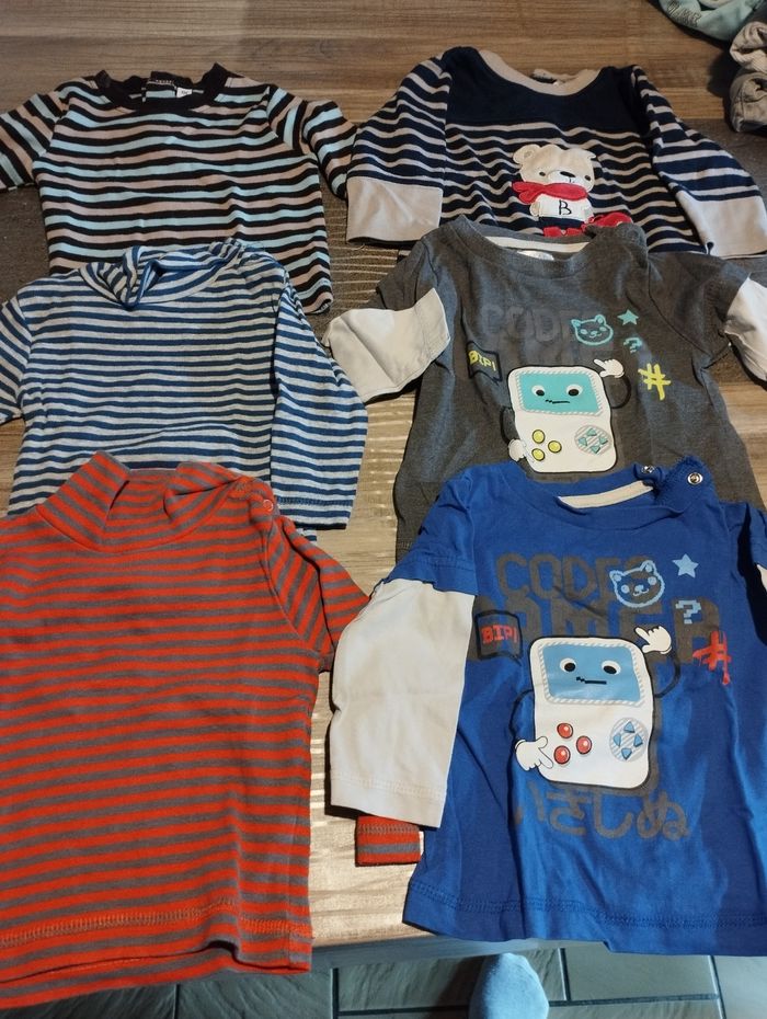 Lot de pulls 6 mois - photo numéro 4