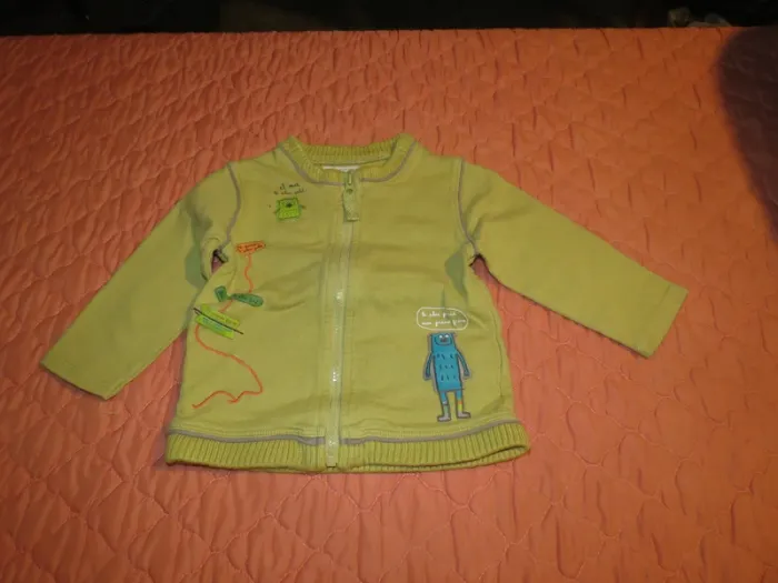 gilet a zippé taille 9 mois - photo numéro 2