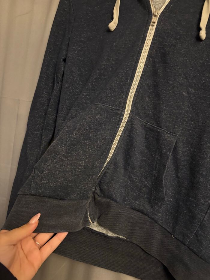 Sweat bleu marine - photo numéro 3