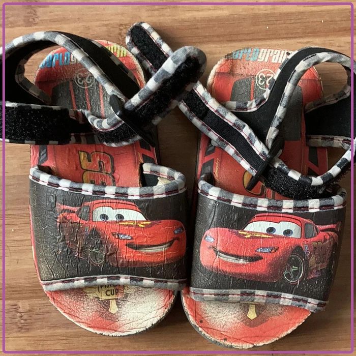 Chaussures taille 23 - photo numéro 4