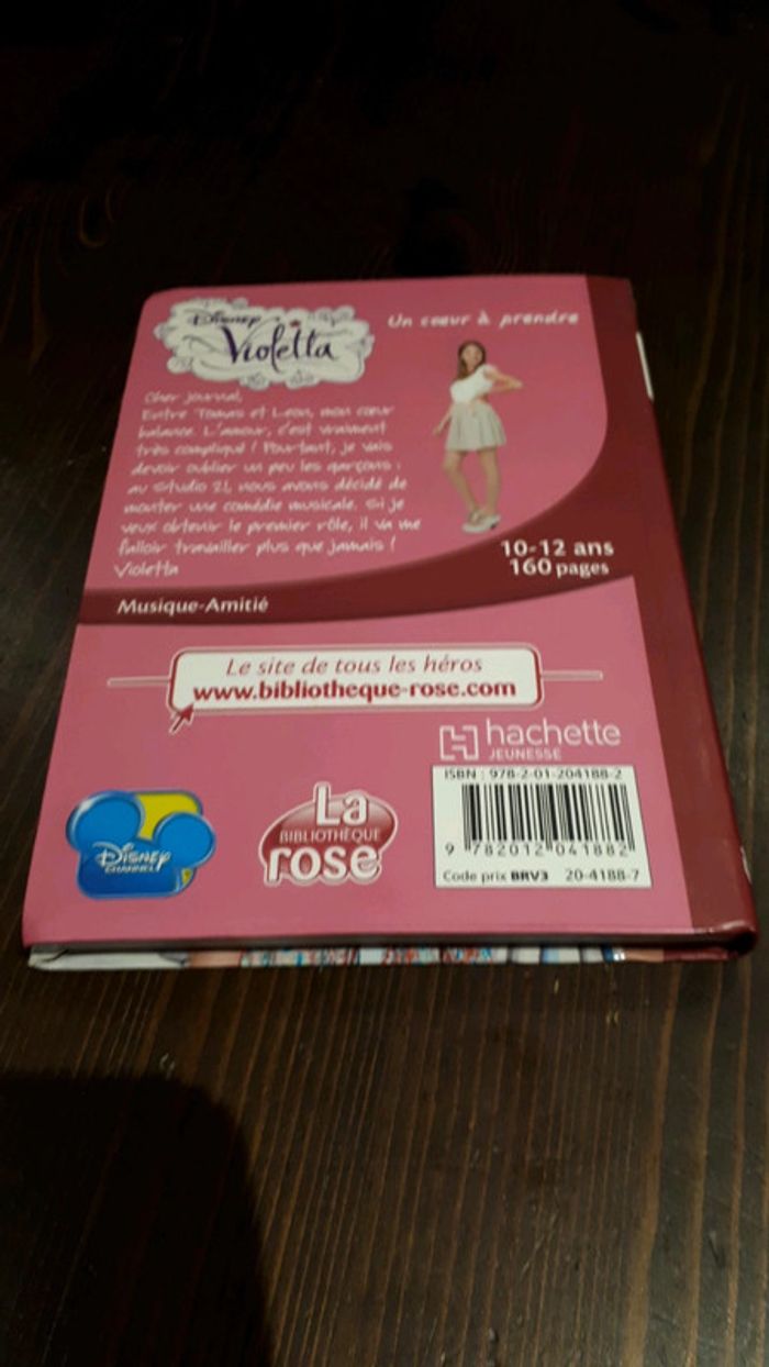 Livre violetta: un coeur à prendre - photo numéro 2