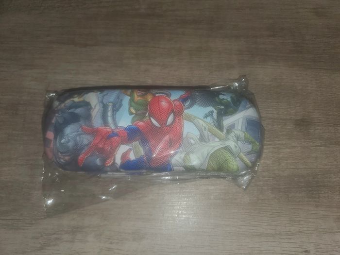 Boite a lunette spiderman