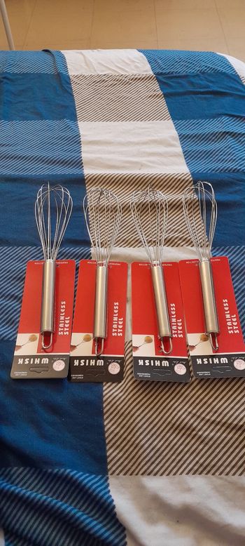 Lot de 4 batteurs à œufs