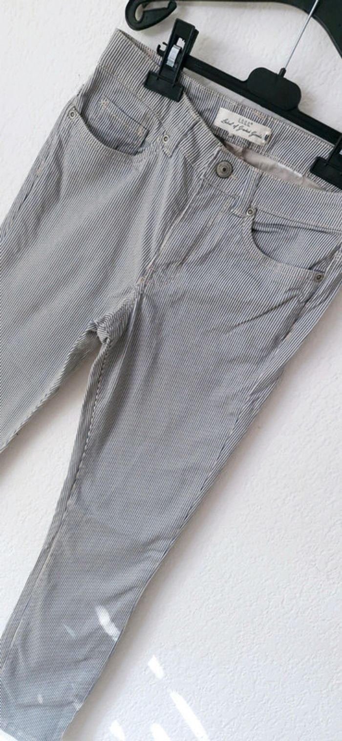 🤎 Jeans rayé pour femme taille 32 - photo numéro 4