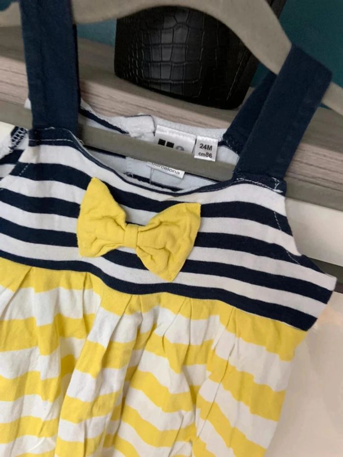 Robe - U2 👧🏼 24 mois (86 cm) - photo numéro 2