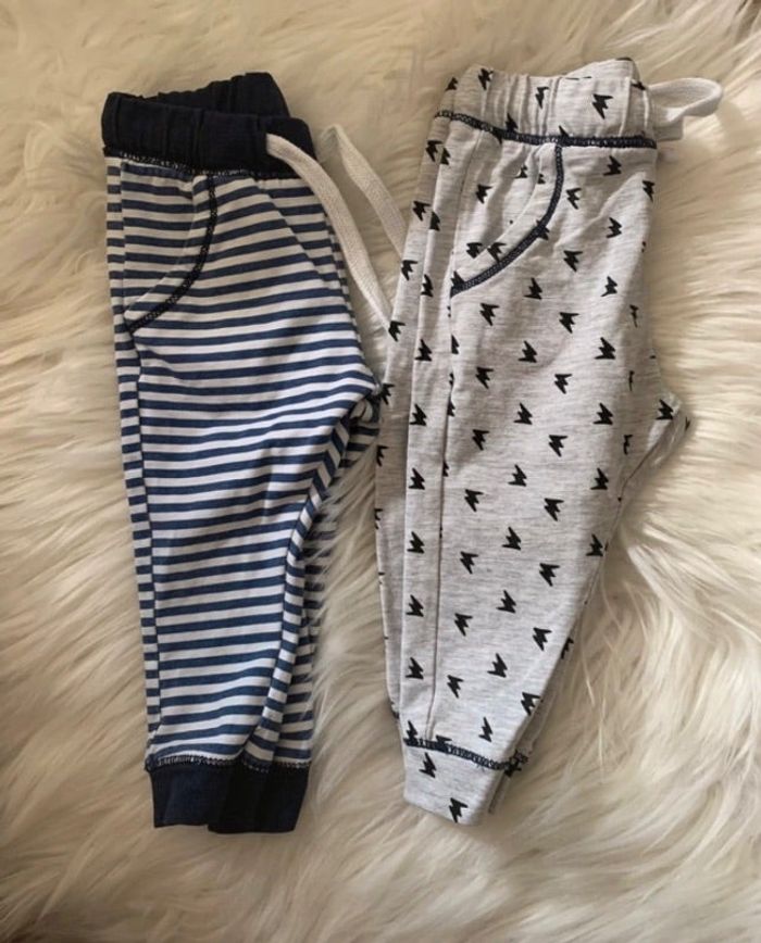2 pantalons