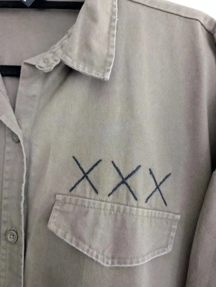 Veste chemise kaki femme avec écriture dos taille S New-Yorker - photo numéro 3