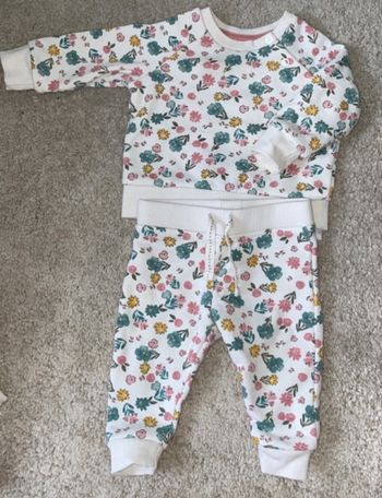 Ensemble de bébé 0/3mois 62 cm