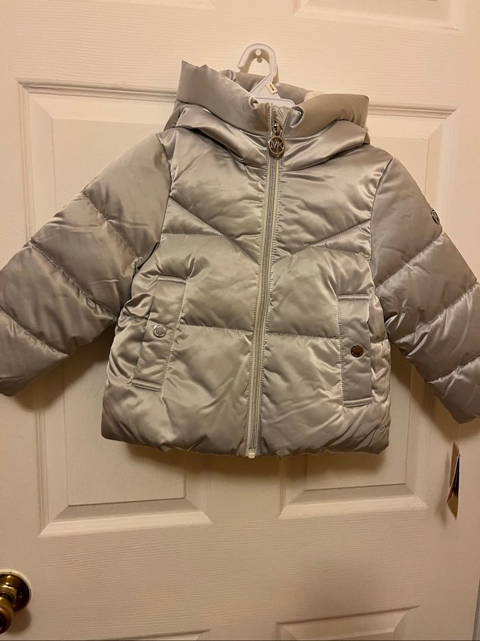Doudoune Michael Kors taille 3 ans et demi