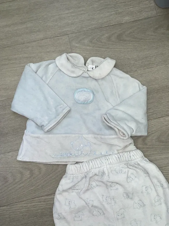 Pyjama 2 pièces  6mois - photo numéro 2