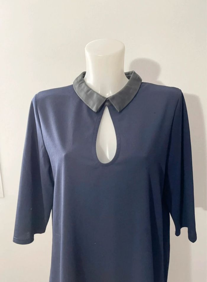 Robe bleue marine - photo numéro 3