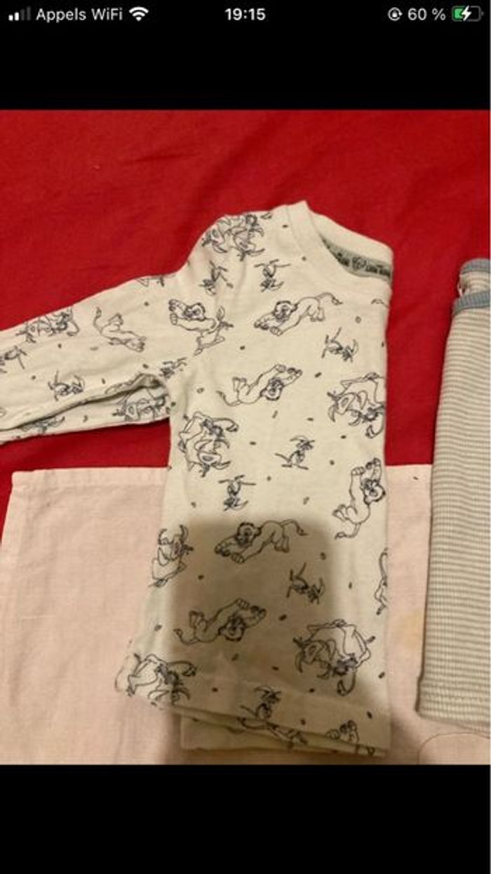 Legging et 2 t-shirts manches longues taille 3 mois - photo numéro 2