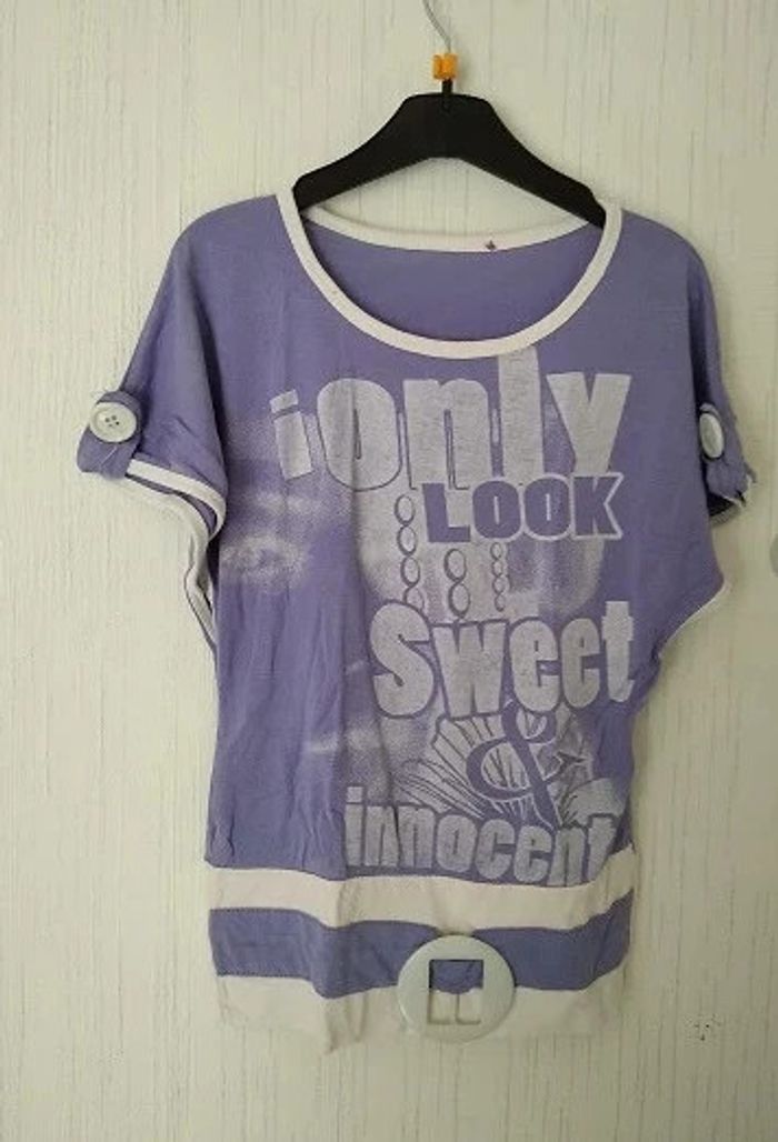 t-shirt long mauve et blanc 8 ans