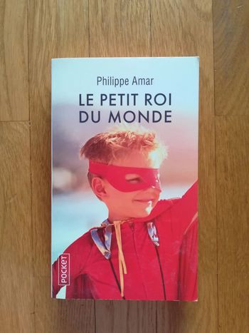 Livre NEUF "Le petit roi du monde"- V92B