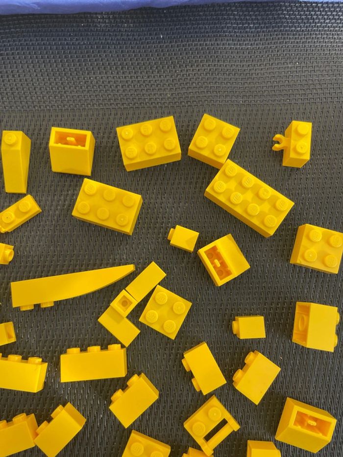 Lego lot vrac jaune officiel pièces détachées caserne star wars Harry Potter city - photo numéro 7