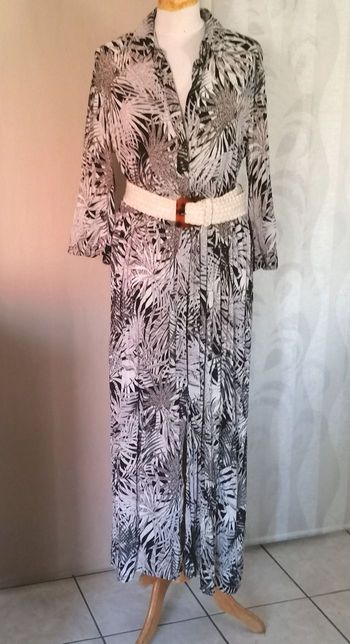 Robe été longue légère marque Esprit. Taille 44. 