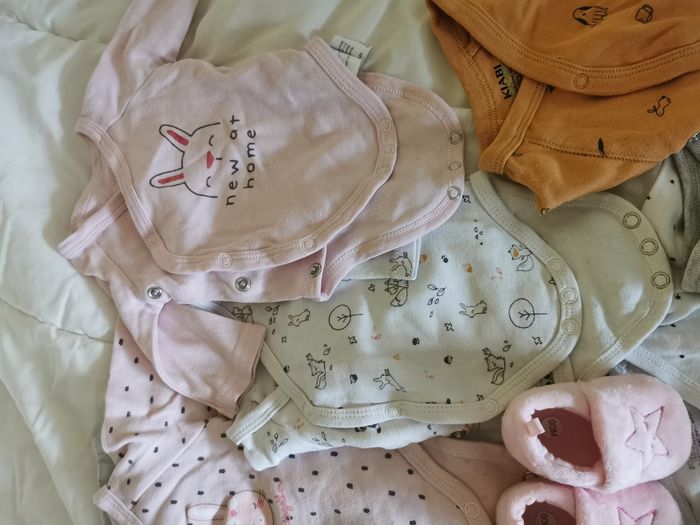 Lot pyjama grenouillère et bodies - photo numéro 9
