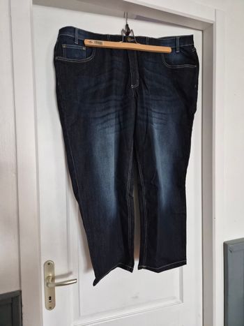 Jeans neuf trop grand pour moi