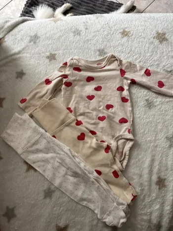 Ensemble bébé fille 1 mois