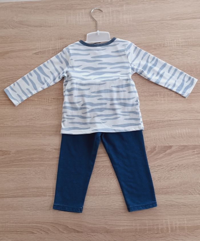 Ensemble 2 pièces bébé garçon Plus Collection, couleur bleu et blanc, tee-shirt manches longues + pantalon, taille 18 mois, neuf avec étiquette 🏷. - photo numéro 7