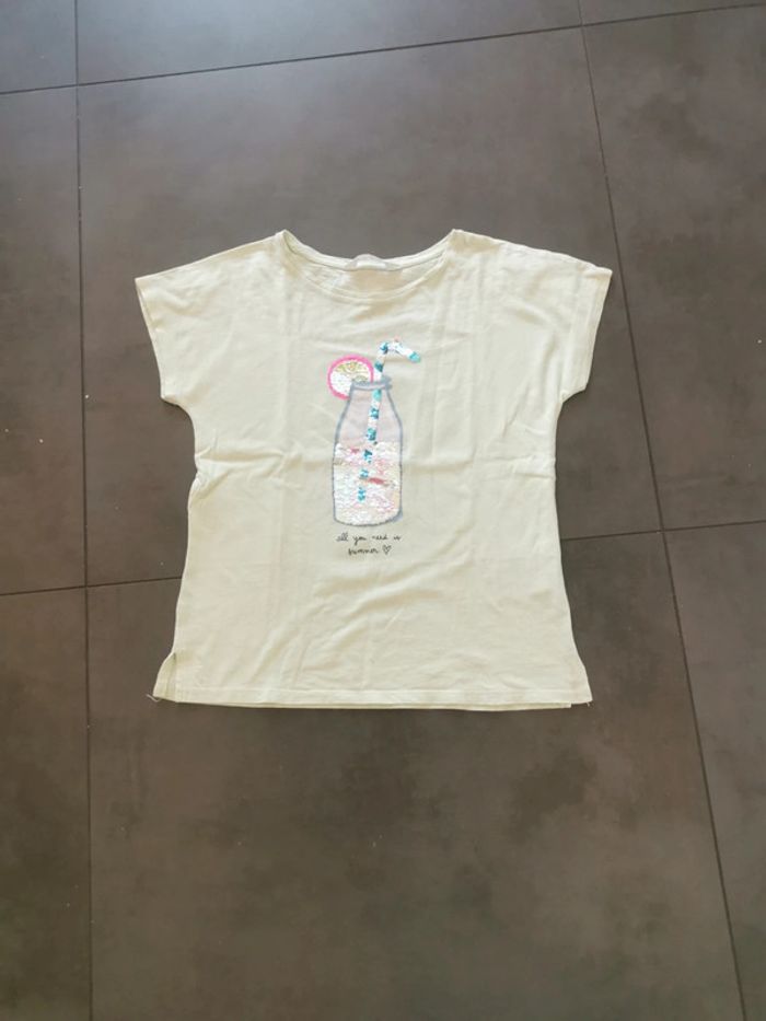 Tee-shirt vert pâle sequins boissons cerise HetM 9-10 ans