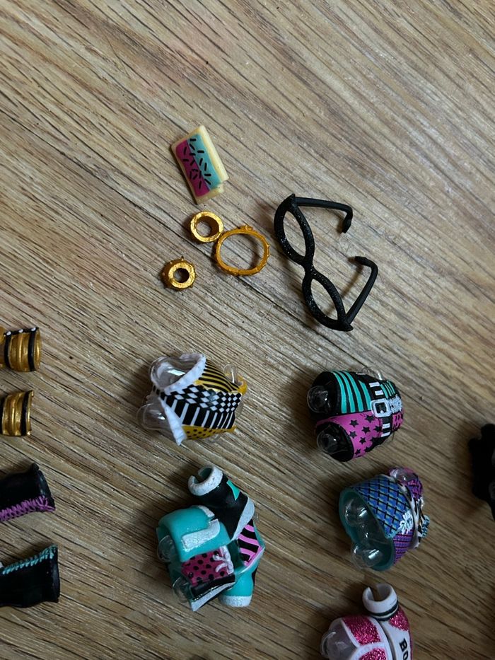 Lot figurines et accessoires LOL - photo numéro 5