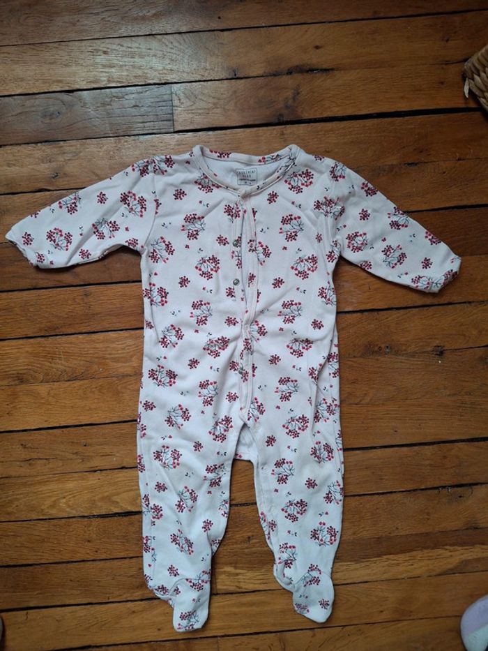 Pyjama carrément beau 12 mois neuf - photo numéro 4