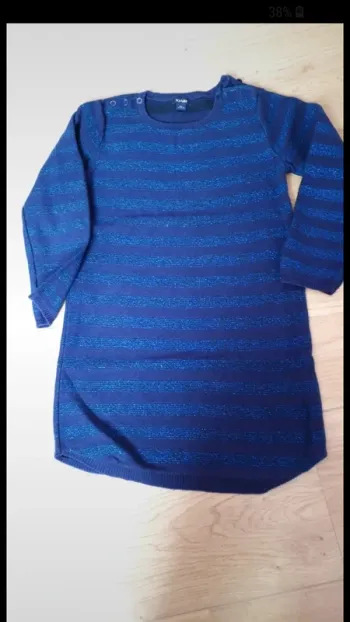 Robe avec  petites paillettes