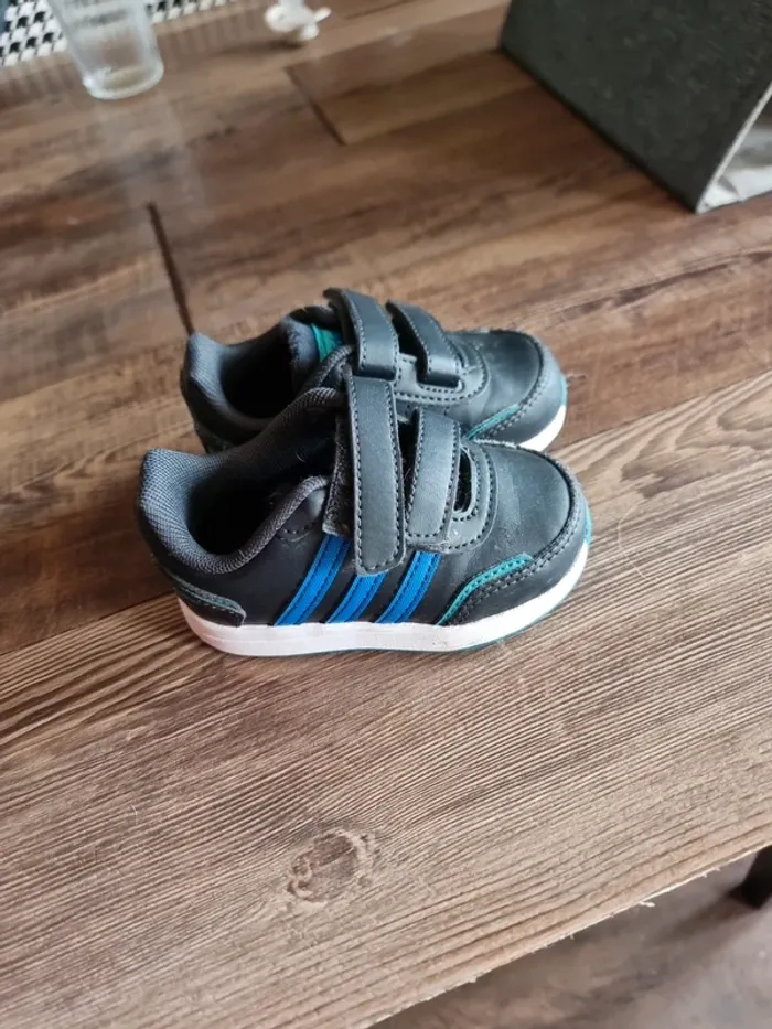 Adidas taille 20 - photo numéro 2