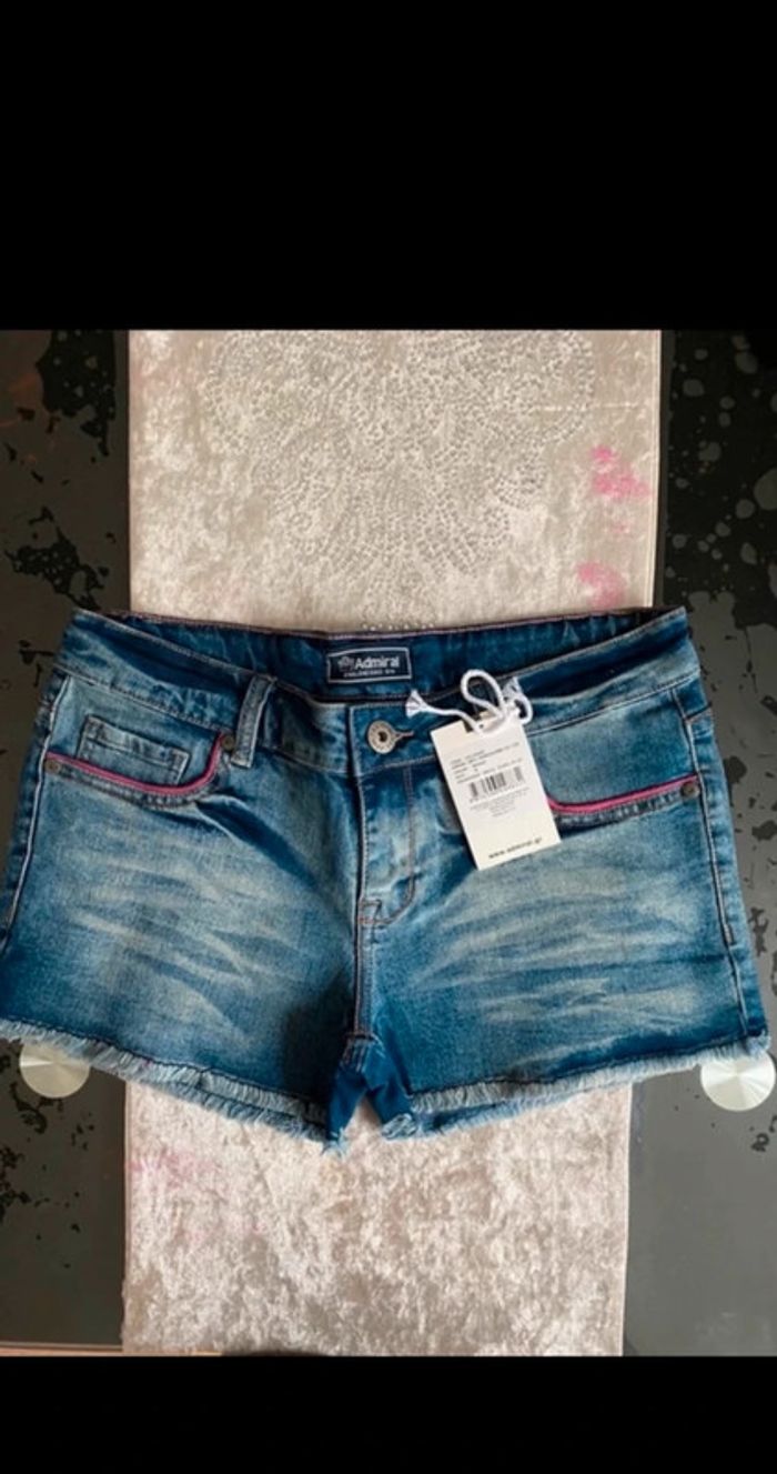 Short en jean taille M neuf
