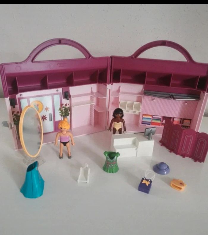 Playmobil 6862 magasin transportable avec personnage accessoire robe miroir caisse portant chapeau