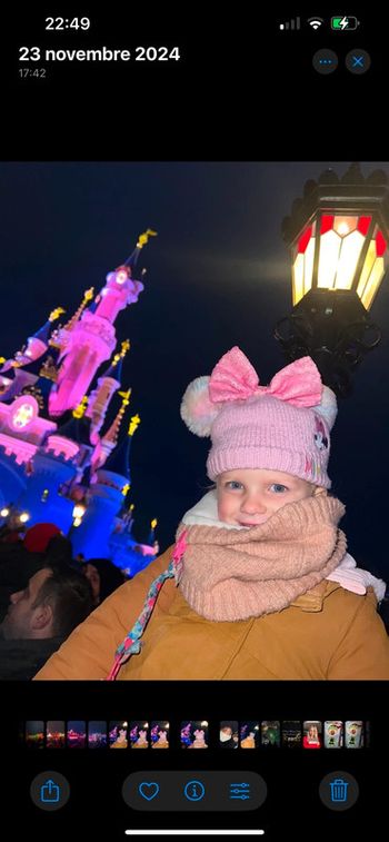 Bonnet hiver Disney store Minnie pompon rose noeud fille 2 - 3 ans