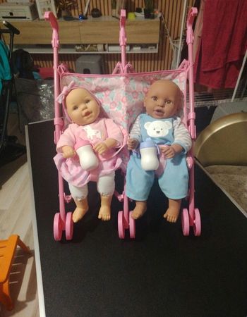 Poussette poupée double