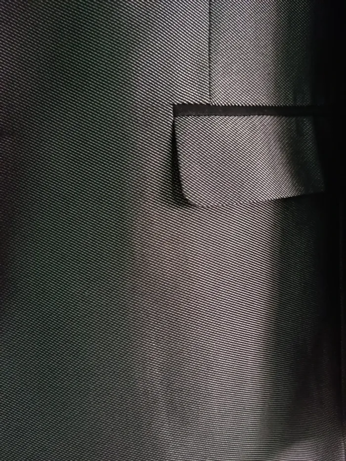 Costume homme gris noir légèrement satiné Taille 52/ 46 - photo numéro 6