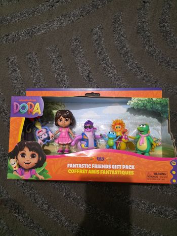 Figurines Dora et ses amis neuf