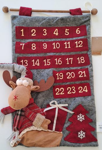 Calendrier de l’Avent décoratif en feutrine