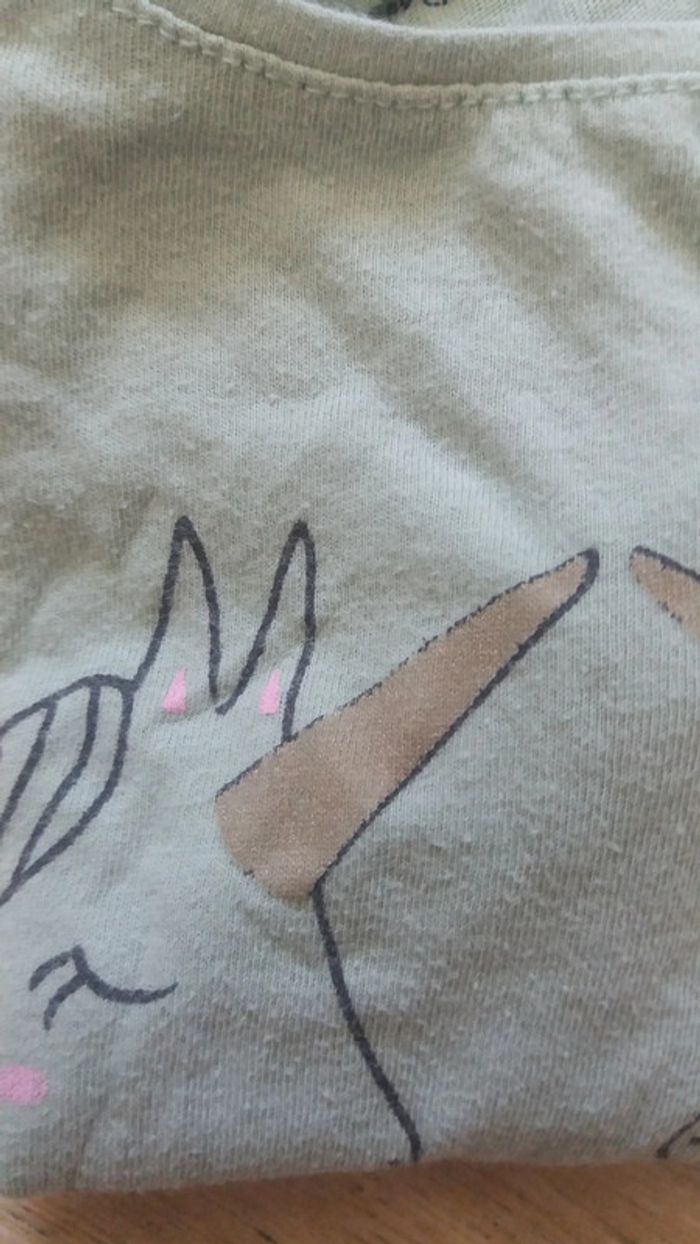 Tee shirt licornes 2 ans - photo numéro 3