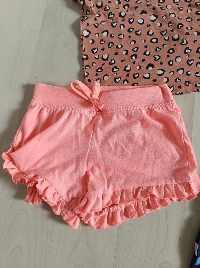 Lot vêtements fille été 18 mois - photo numéro 2