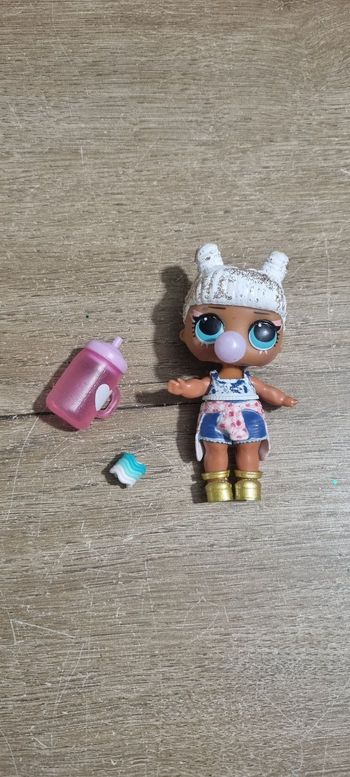 Mini poupée LOL Surprise