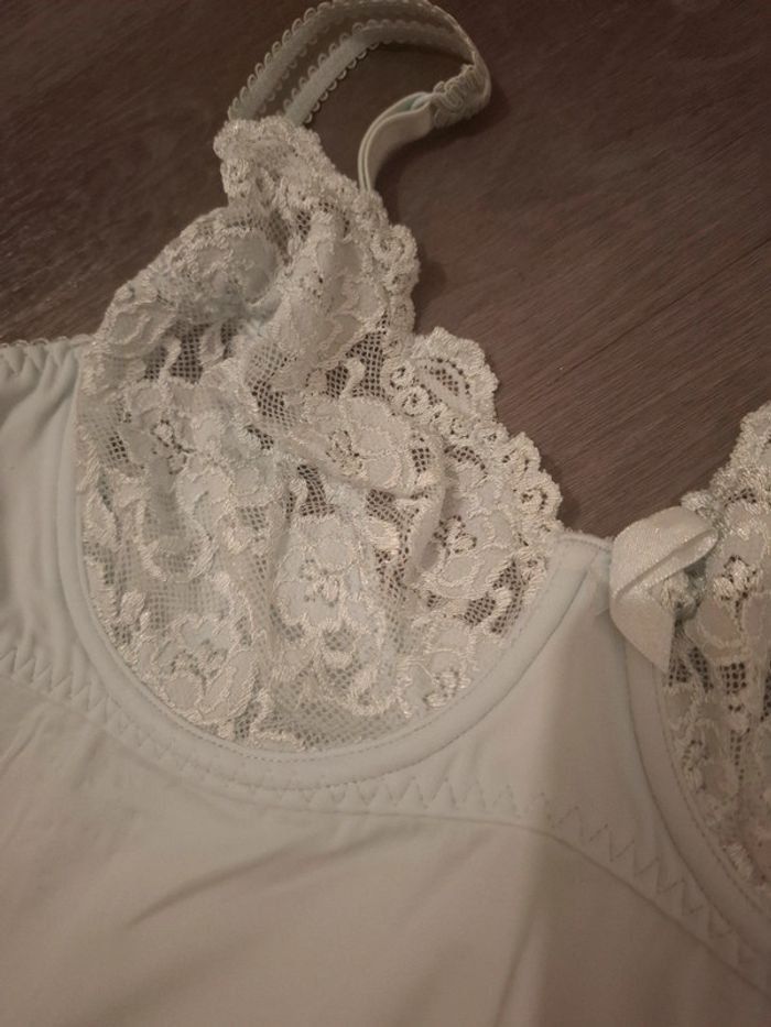 Haut soutien gorge - photo numéro 4